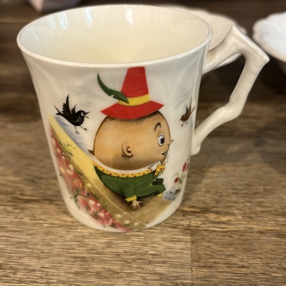 Vintage Aynsley Storybook China Set - Picture 4 of 8